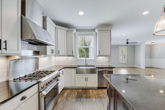 429 Cades Trail, Southport, NC 28461