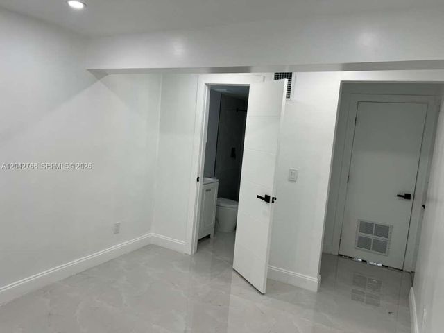 2850 NW 7th Street, Fort Lauderdale, FL 33311