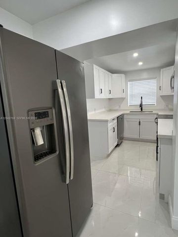 2850 NW 7th Street, Fort Lauderdale, FL 33311