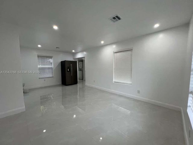2850 NW 7th Street, Fort Lauderdale, FL 33311