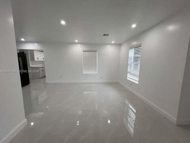 2850 NW 7th Street, Fort Lauderdale, FL 33311