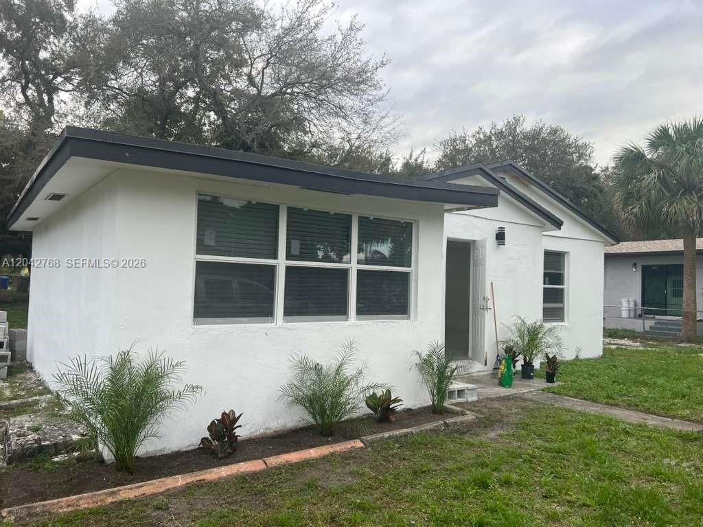 2850 NW 7th Street, Fort Lauderdale, FL 33311