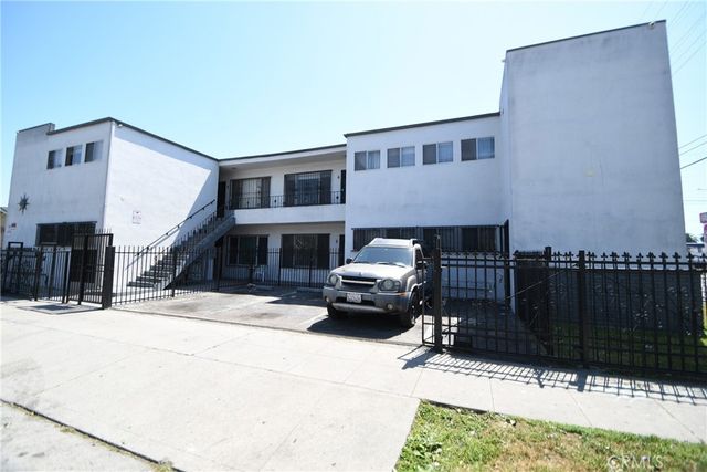 7104 san pedro, Los Angeles, CA 90003