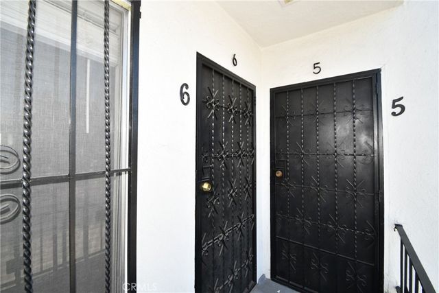 7104 san pedro, Los Angeles, CA 90003