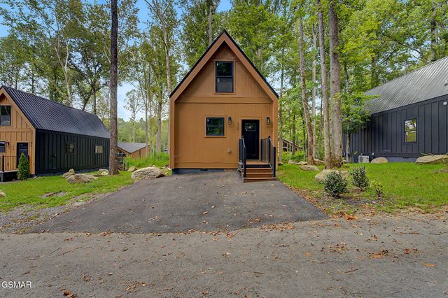 228 Braydens Way, Gatlinburg, TN 37738