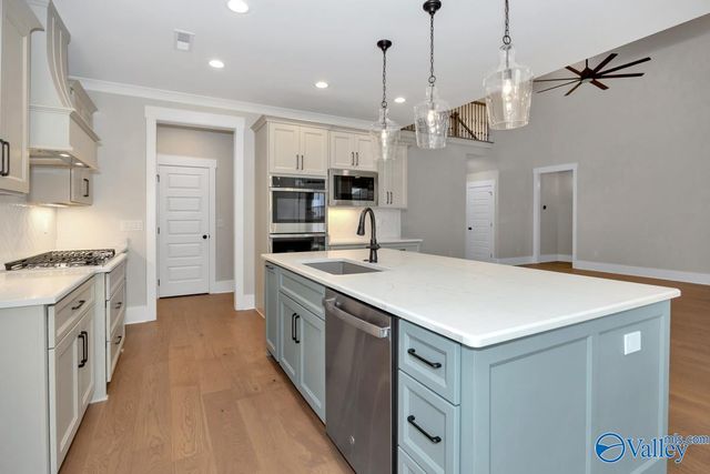 150 Lanwood Drive, Huntsville, AL 35811