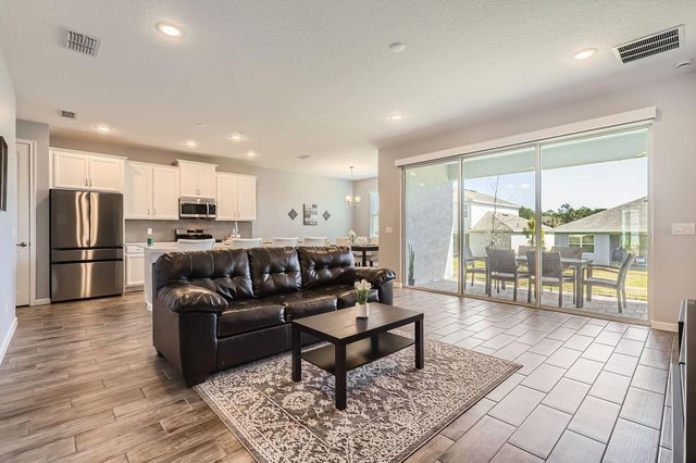 2372 SIRENA LANE, Mount Dora, FL 32757