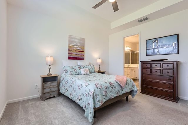 2372 SIRENA LANE, Mount Dora, FL 32757