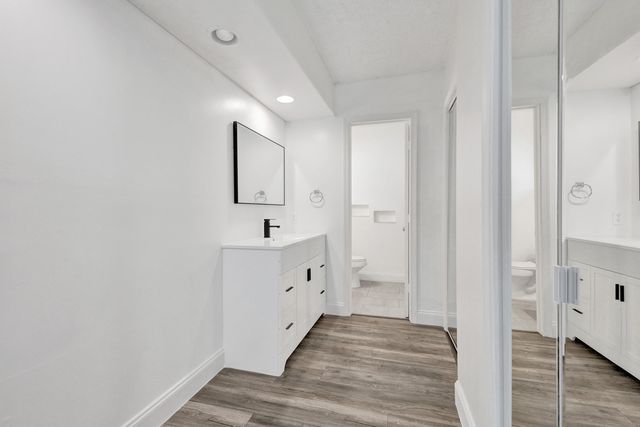 5127 E Woodstone Cir Circle E, Lake Worth, FL 33463