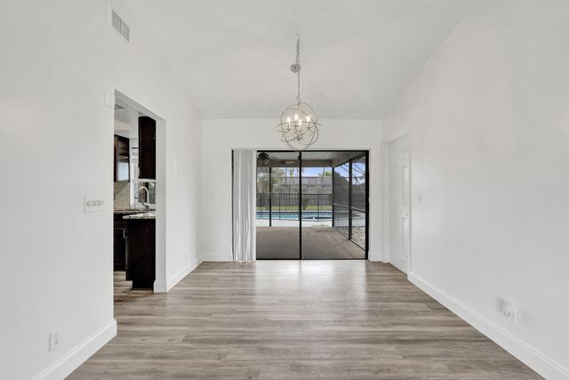 5127 E Woodstone Cir Circle E, Lake Worth, FL 33463