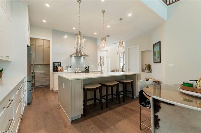 158 Cambria LN, Naples, FL 34112
