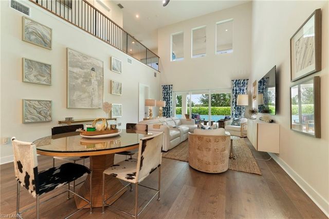 158 Cambria LN, Naples, FL 34112