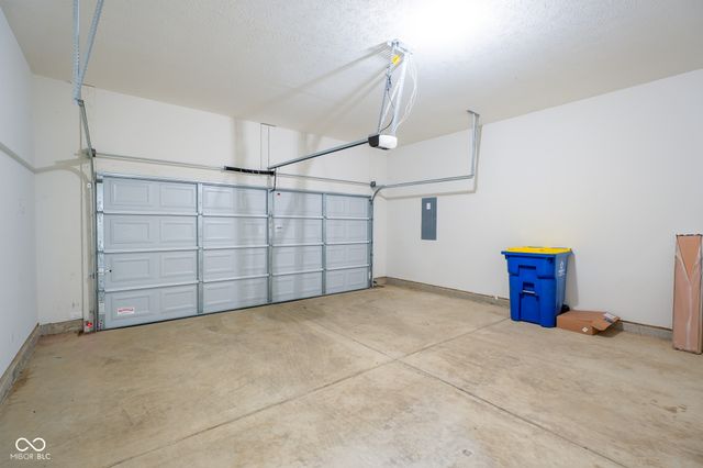 537 Steinbeck Place, Carmel, IN 46032