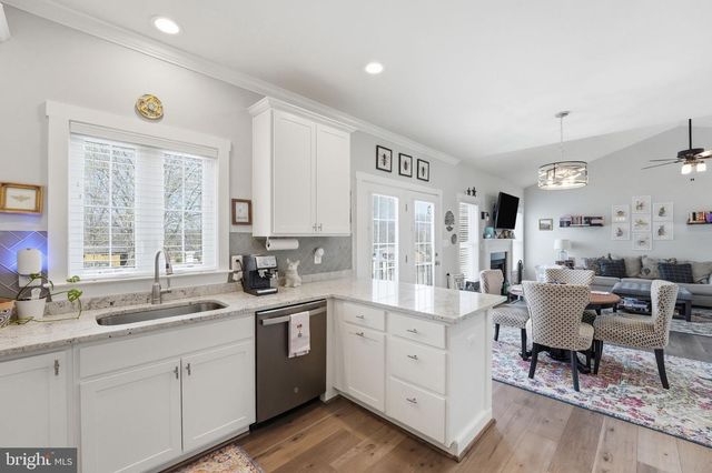 7808 FRYTOWN RD, Warrenton, VA 20187