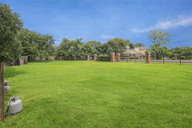 1411 GRACY FARMS LN 16, Austin, TX 78758