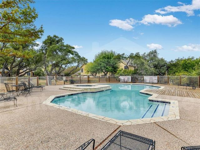 1411 GRACY FARMS LN 16, Austin, TX 78758