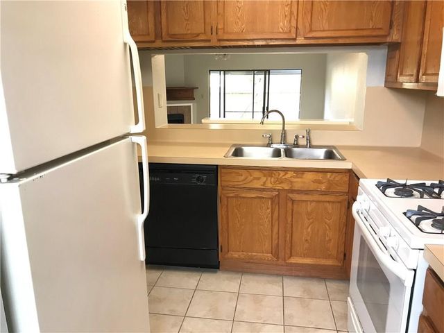 1411 GRACY FARMS LN 16, Austin, TX 78758