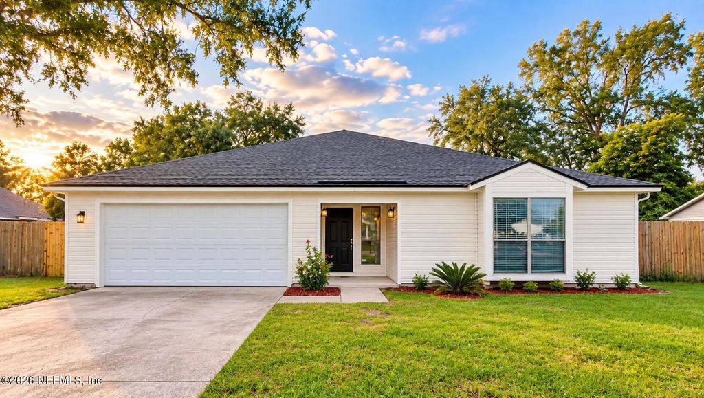 8371 CROSS TIMBERS Drive E, Jacksonville, FL 32244