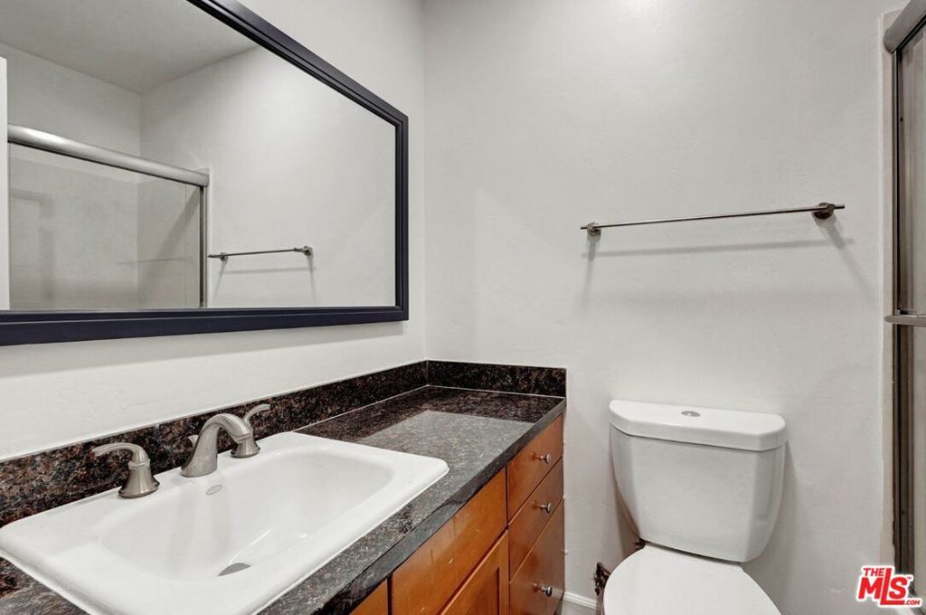 10982 Roebling Avenue 441, Los Angeles, CA 90024 — photo 5