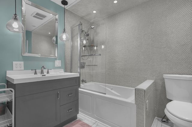 638 Wiltshire Road, Columbus, OH 43204