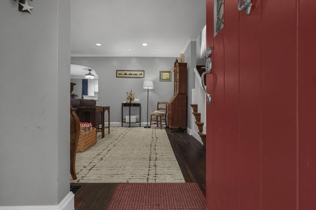 638 Wiltshire Road, Columbus, OH 43204