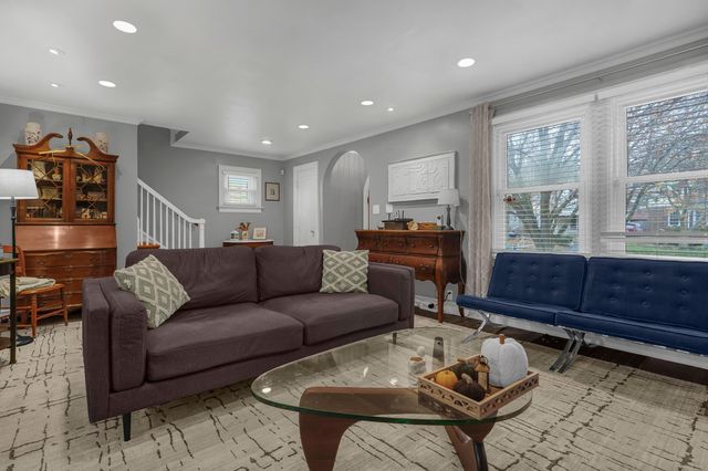 638 Wiltshire Road, Columbus, OH 43204