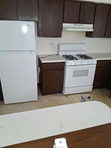 8854 N Chester Avenue 1S, Niles, IL 60714