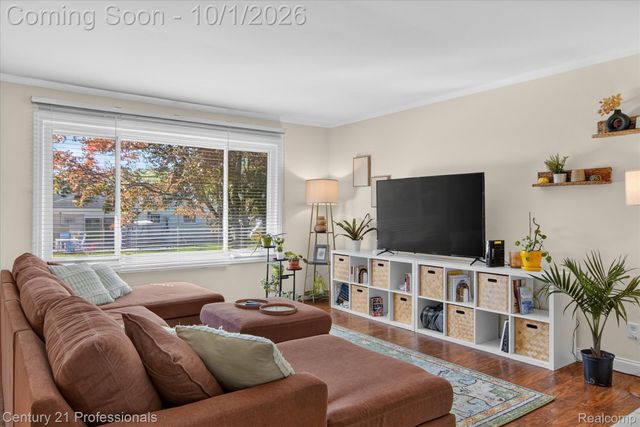 36471 Gardner Street S, Livonia, MI 48152