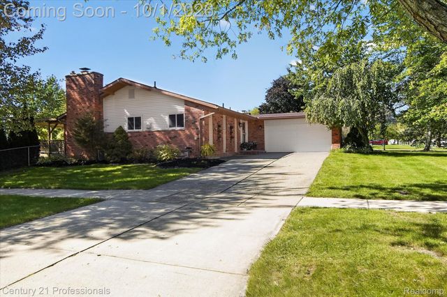 36471 Gardner Street S, Livonia, MI 48152