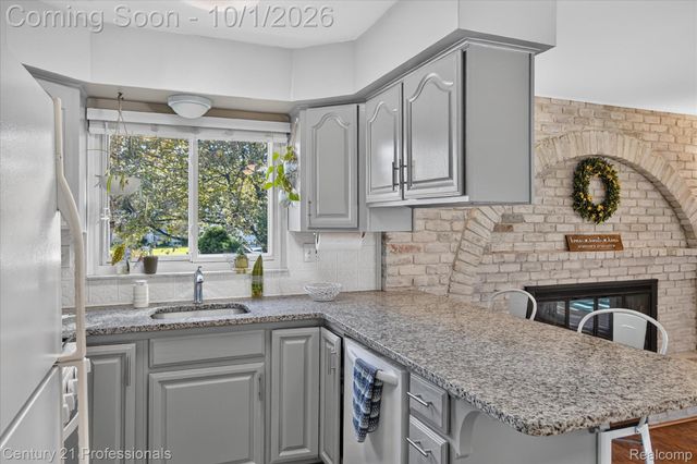 36471 Gardner Street S, Livonia, MI 48152