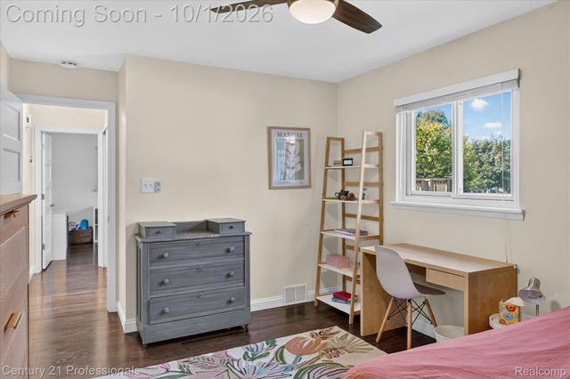 36471 Gardner Street S, Livonia, MI 48152
