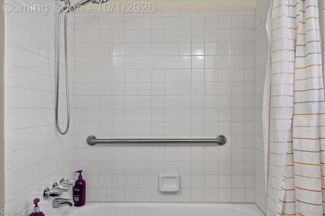 36471 Gardner Street S, Livonia, MI 48152