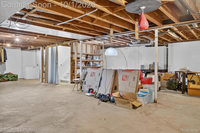 36471 Gardner Street S, Livonia, MI 48152