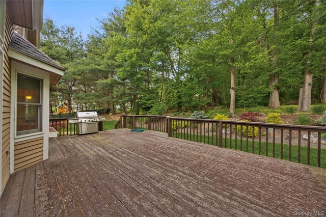 3050 Chen Court, Yorktown Heights, NY 10598