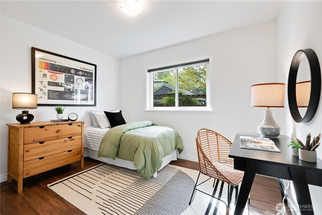 4512 6th Avenue NW, Seattle, WA 98107