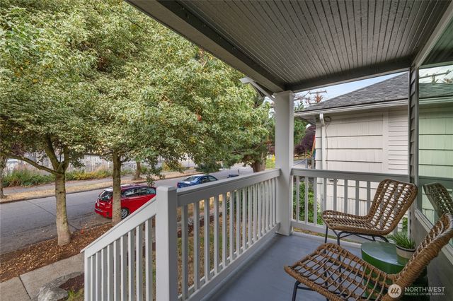 4512 6th Avenue NW, Seattle, WA 98107