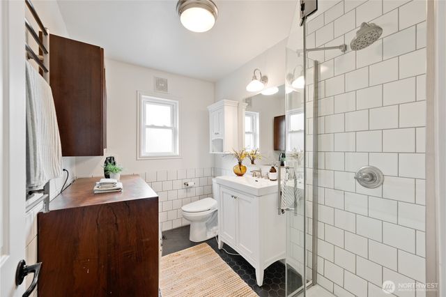 4512 6th Avenue NW, Seattle, WA 98107