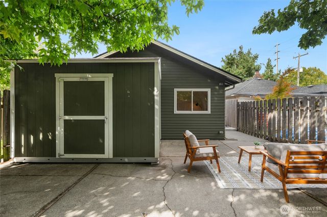 4512 6th Avenue NW, Seattle, WA 98107