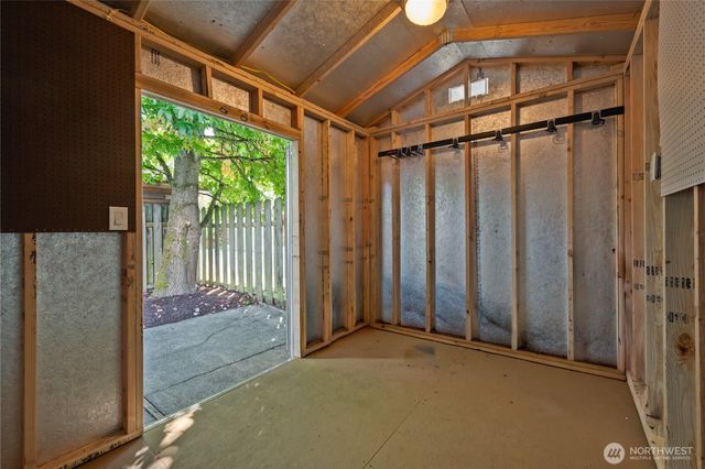 4512 6th Avenue NW, Seattle, WA 98107
