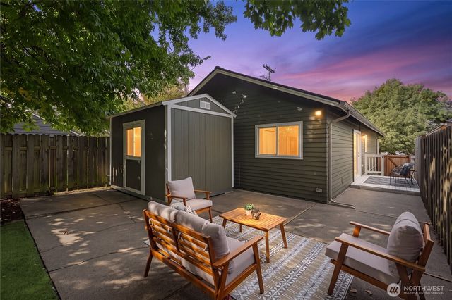 4512 6th Avenue NW, Seattle, WA 98107