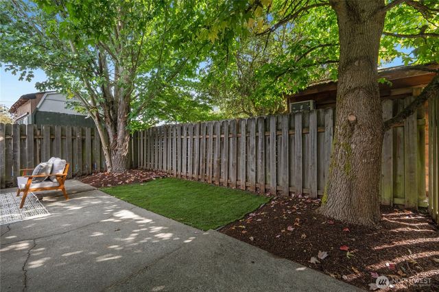 4512 6th Avenue NW, Seattle, WA 98107