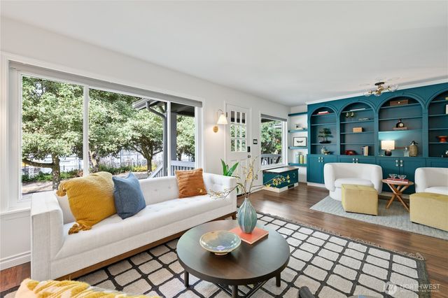 4512 6th Avenue NW, Seattle, WA 98107