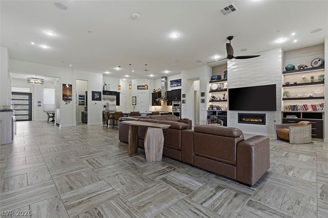 1211 Lake Heights Court, Henderson, NV 89002