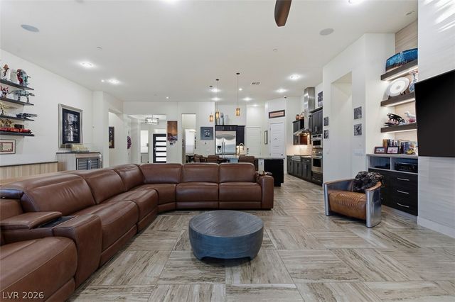 1211 Lake Heights Court, Henderson, NV 89002