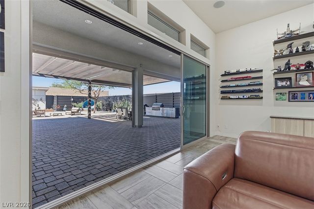 1211 Lake Heights Court, Henderson, NV 89002