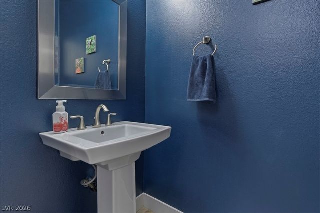 1211 Lake Heights Court, Henderson, NV 89002