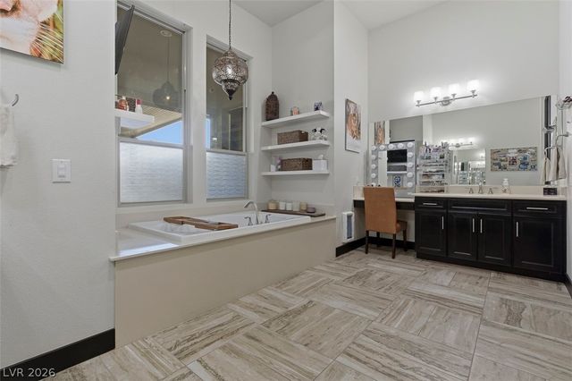 1211 Lake Heights Court, Henderson, NV 89002