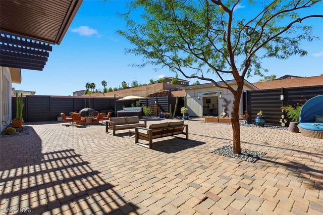 1211 Lake Heights Court, Henderson, NV 89002