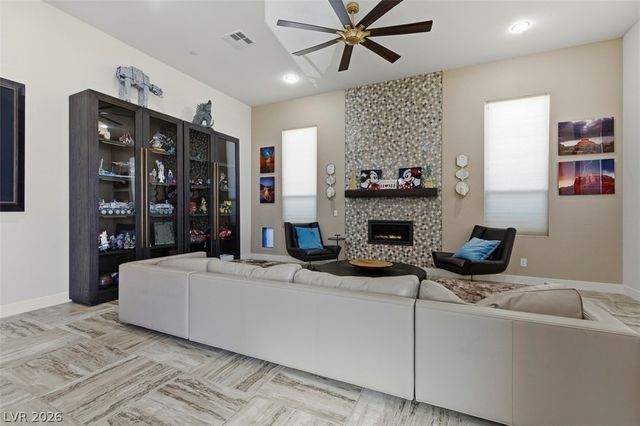1211 Lake Heights Court, Henderson, NV 89002