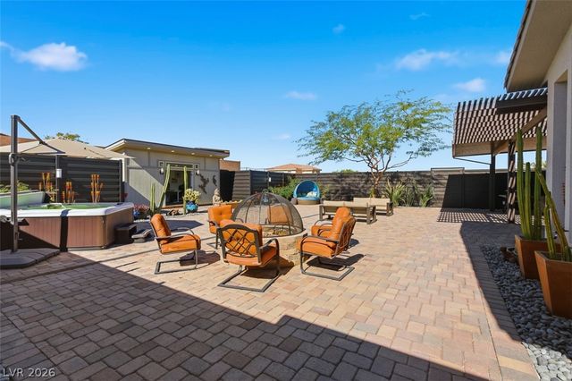1211 Lake Heights Court, Henderson, NV 89002